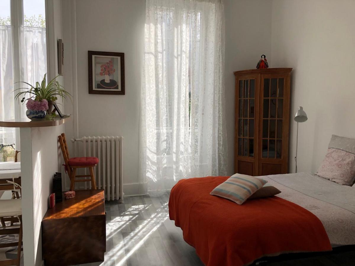 Villa Camelia Studio De Charme A Cote Des Thermes Vichy Exterior photo